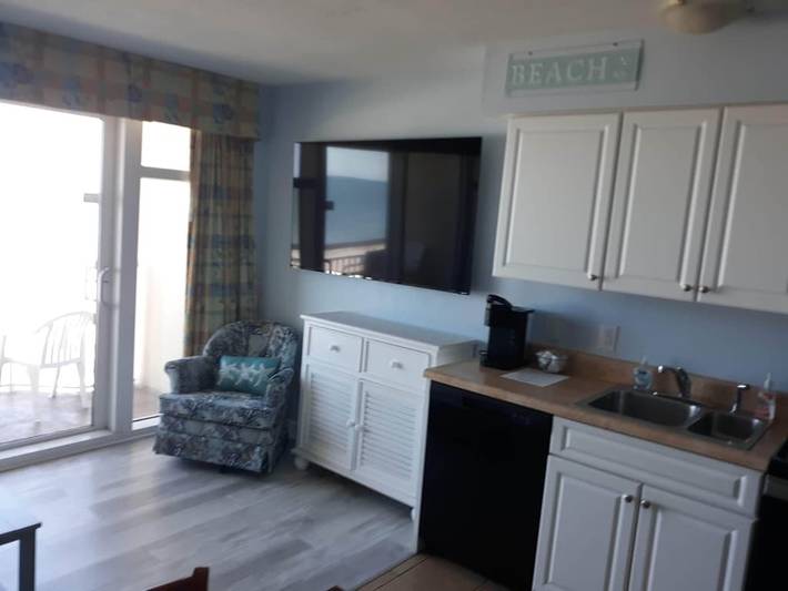 Vacation apartment for 6 people, with pool and hot tub as well as yard - 1