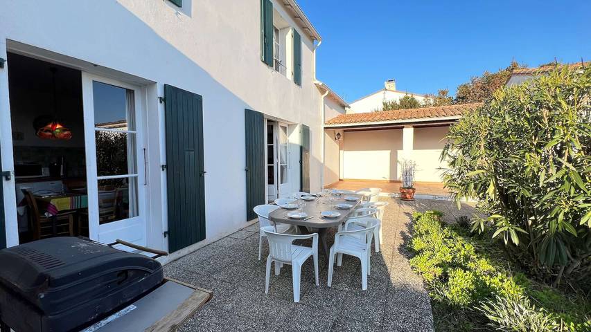 Gîte pour 8 personnes, avec jardin à La Couarde-sur-Mer - 3