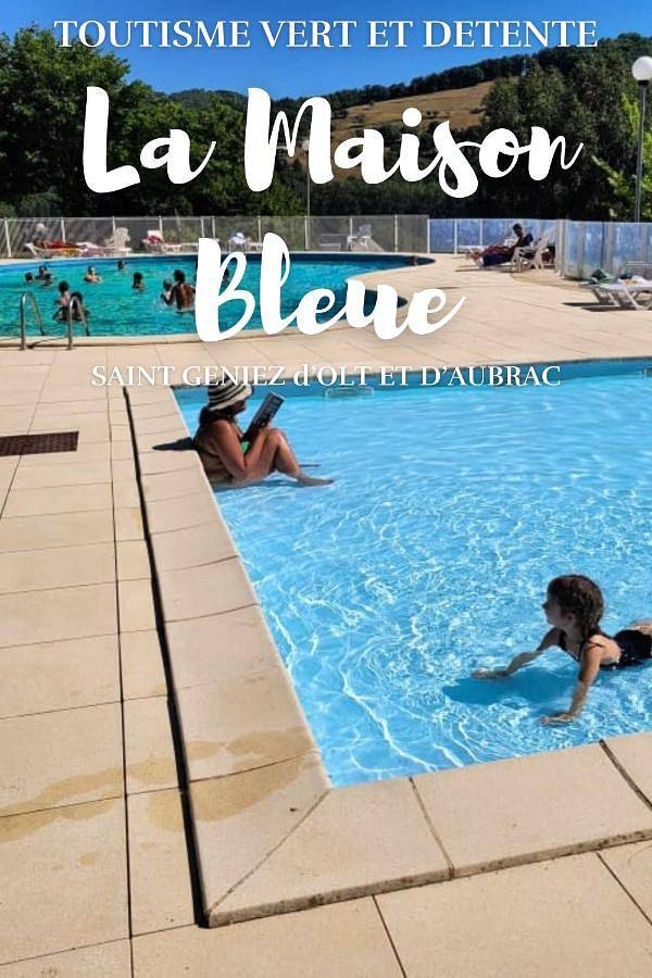 Gîte pour 4 personnes, avec Terrasse et Jardin ainsi que Piscine et Vue dans Saint-Geniez-d'Olt-et-d'Aubrac - 4