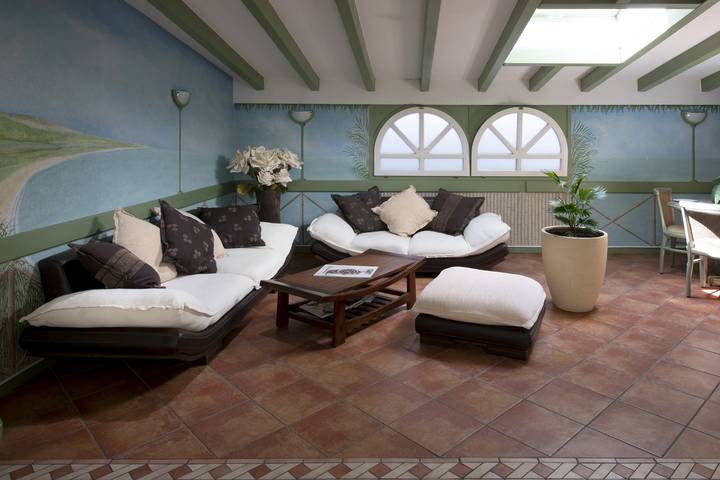 Hôtel du Port - Chambre triple / quadruple canapé in Villeneuve (Suisse), Waadtland RDK
