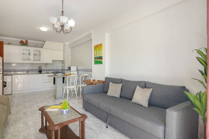 Ganze Wohnung, Apartment „Cosy Family“ mit Balkon und WLAN in Monte Gordo, Faro Distrikt