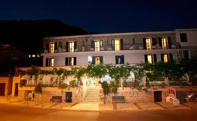 Hôtel pour 2 personnes, avec jardin et terrasse dans Porto (Corse)