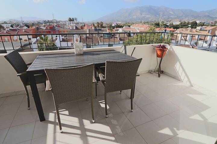 Apartamento para 5 personas, con piscina y balcón en Los Boliches