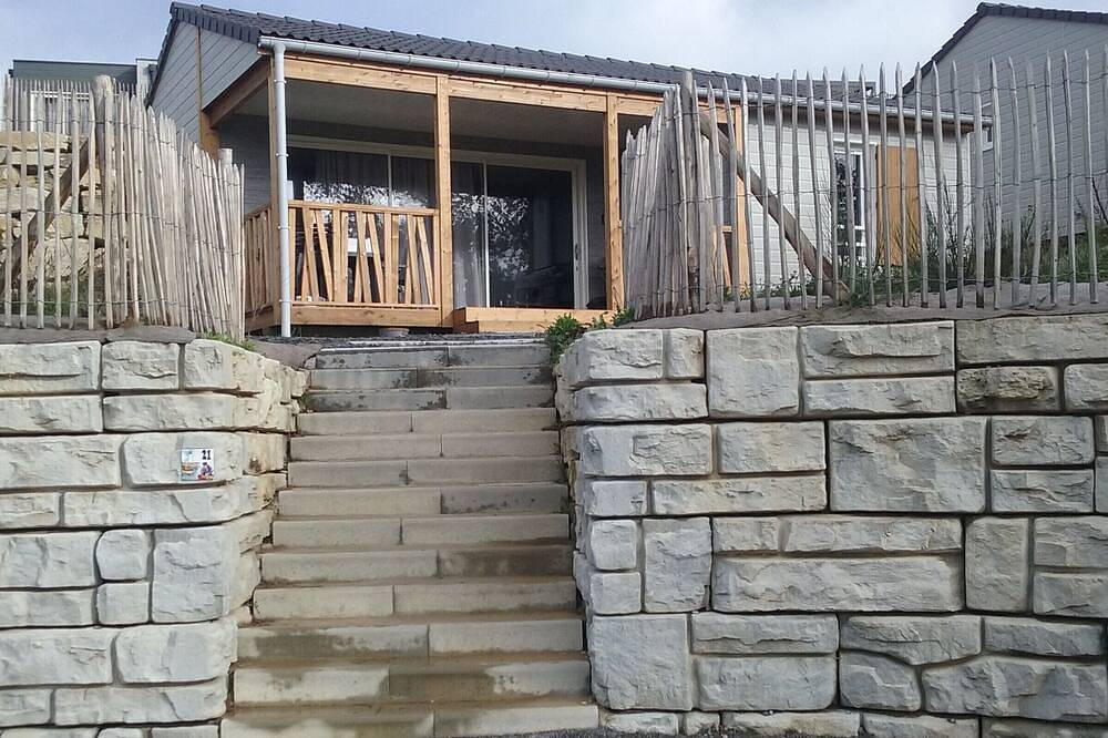 Chalet tranquilo de 2 habitaciones con piscina, cerca del Golfo de Morbihan in Arzal, Côte des Mégalithes