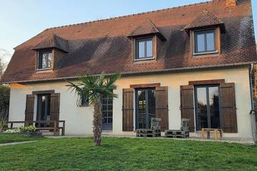 Location de vacances pour 14 personnes, avec jardin à Équemauville