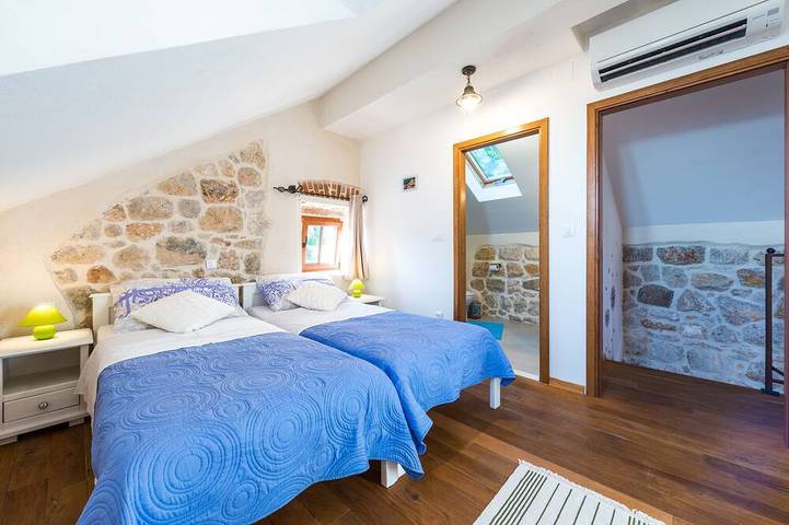 Villa pour 8 personnes, avec terrasse et jardin à Mlini - 3