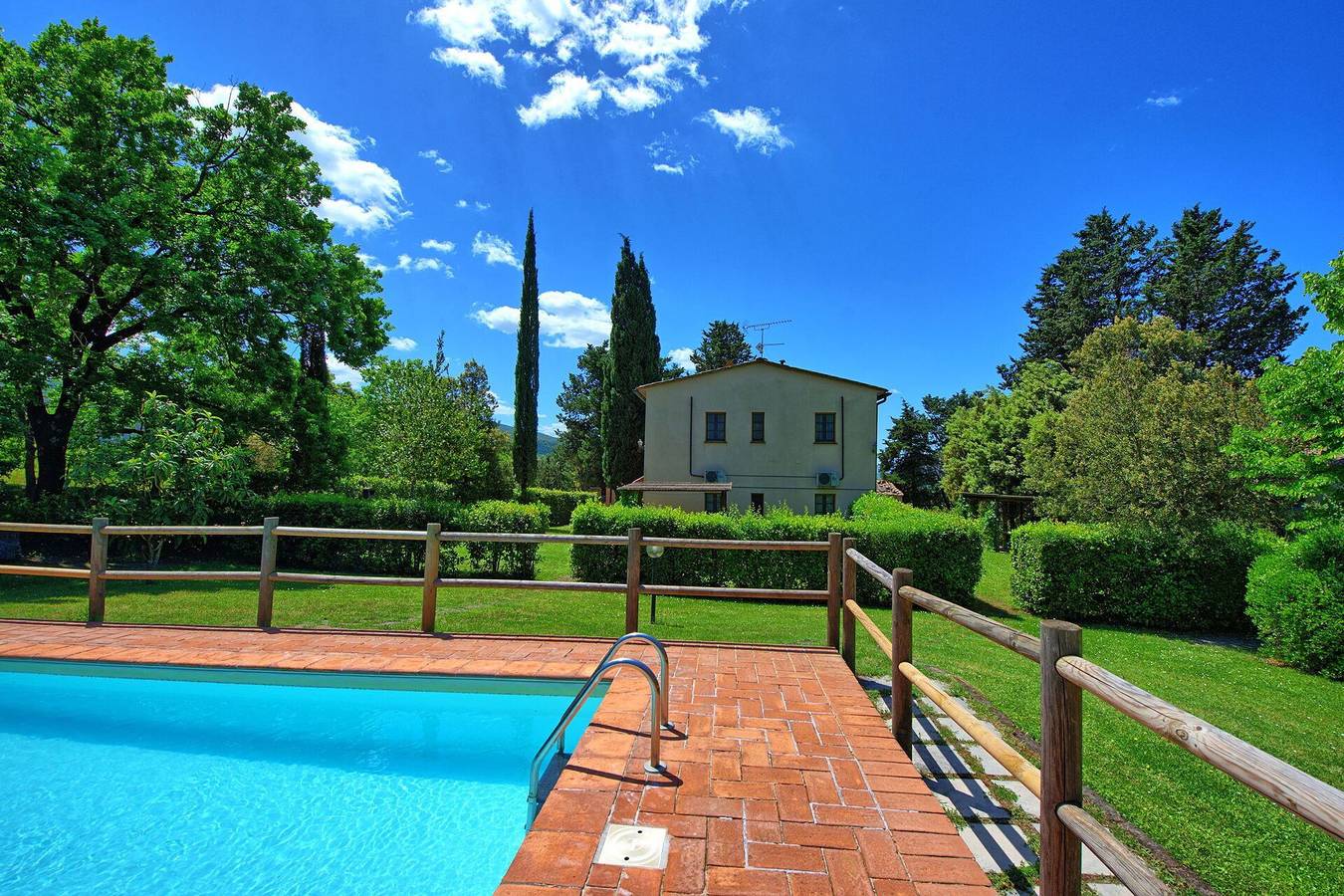 Villa voor 12 personen met zwembad in Volterra, Provincie Pisa