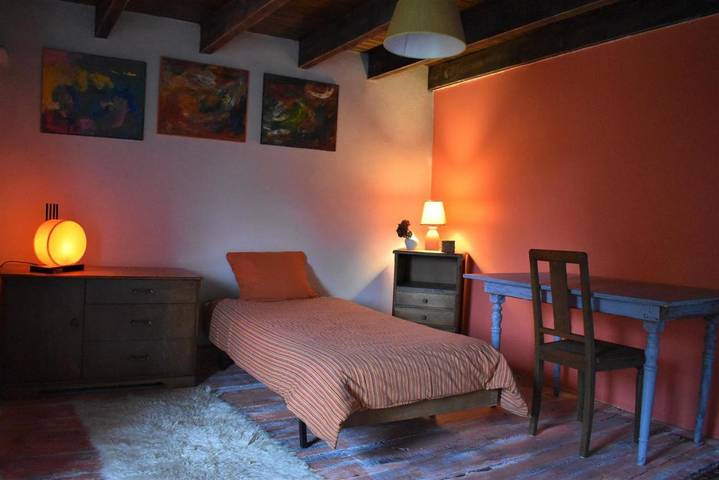 Location de vacances pour 10 personnes, avec terrasse, animaux acceptés à La Jonchère-Saint-Maurice - 2