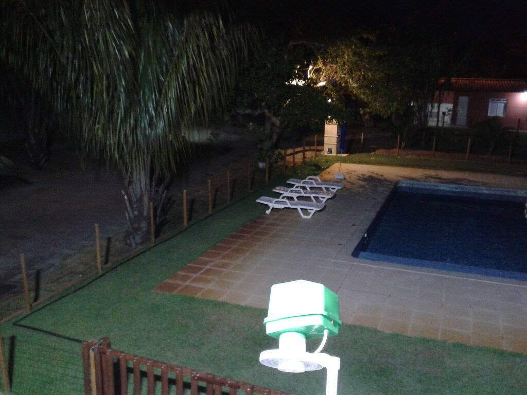 Schönes Haus, 4 Schlafzimmer, 3 Suiten, alle mit Klimaanlage, Pool, 800 m vom Meer entfernt in Camaçari, Linha Verde