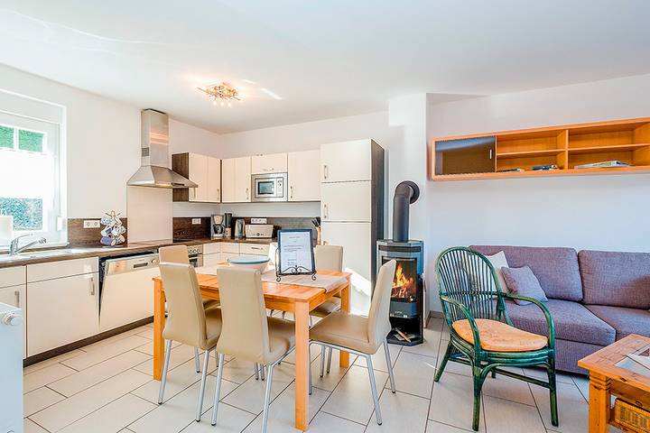 Ferienhaus für 8 Personen, mit Terrasse und Sauna im Ruppiner Land - 3