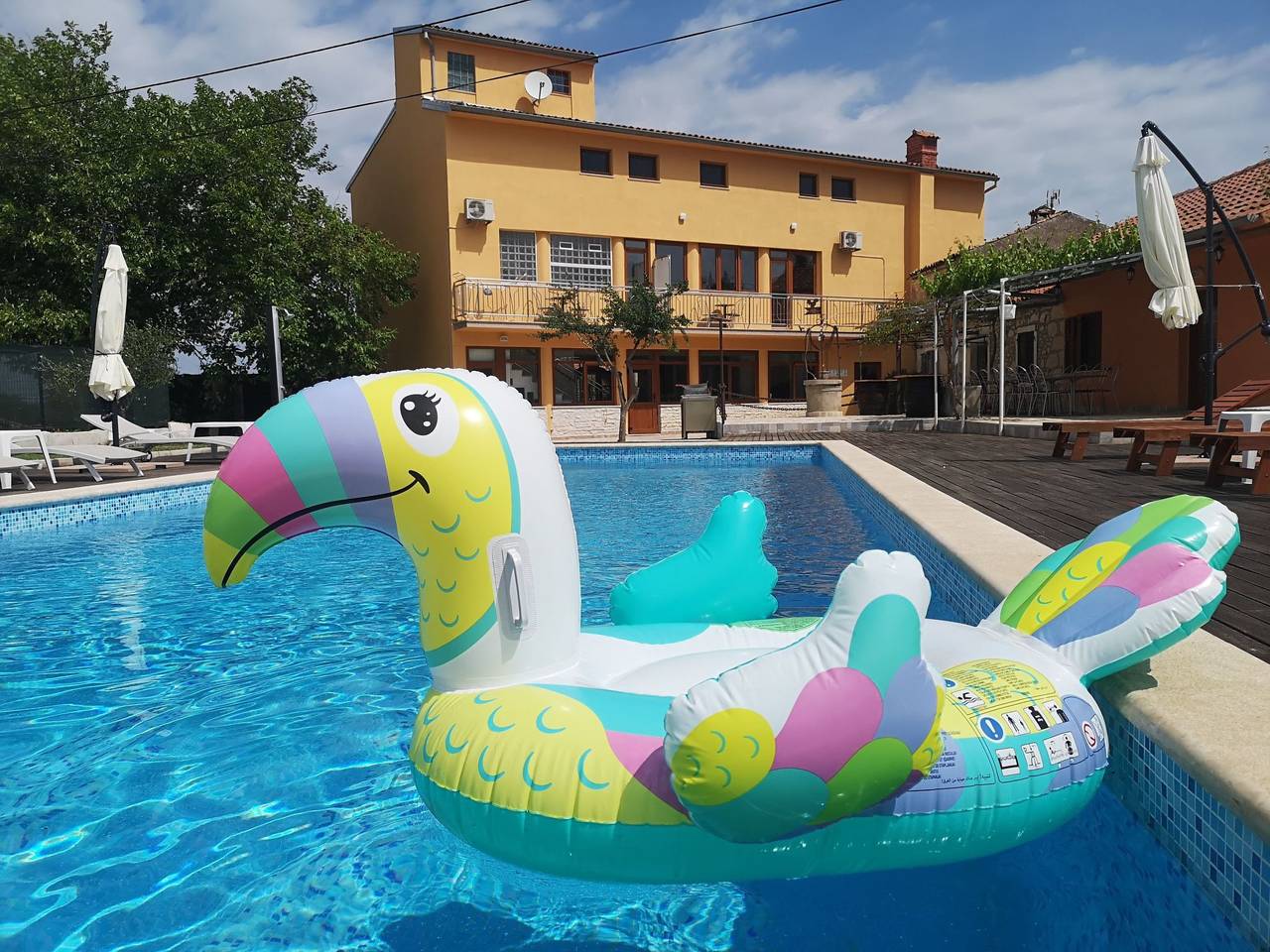 Xxl-Ferienhaus "Cokuni" mit privatem Pool in Marčana, Südküste Istrien