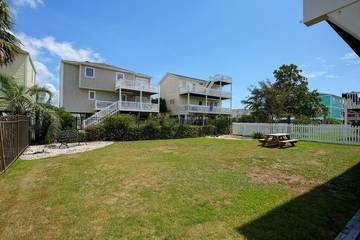 Vacation House for 8 Guests in Holden Beach, Brunswick County, Picture 3