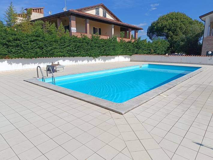 Appartamento vacanze per 3 persone, con piscina e balcone - 1