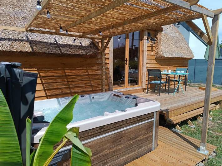 Casa rural para 2 personas, con jardín además de terraza y jacuzzi - 1