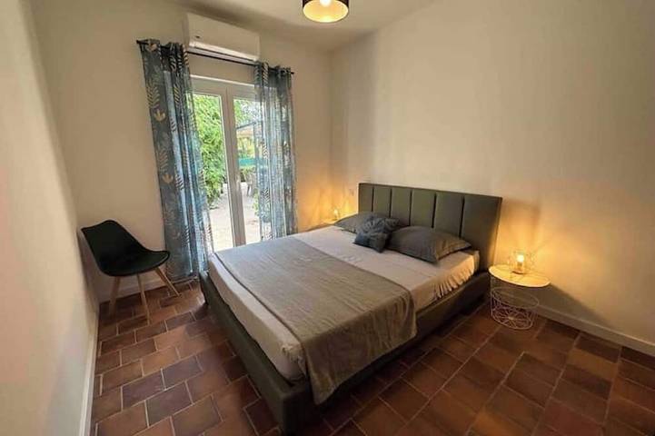 Location de vacances pour 6 personnes, avec jardin dans Plage de la Marana - 4