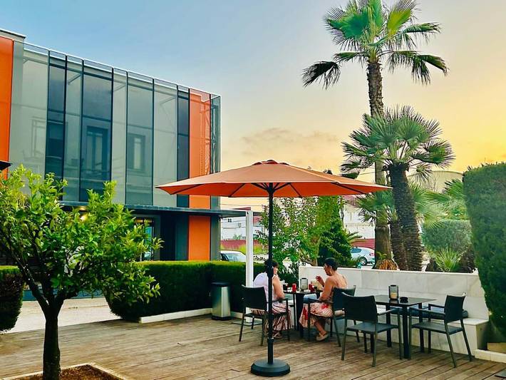 Hôtel pour 4 personnes, avec jardin et piscine à Chiva - 3