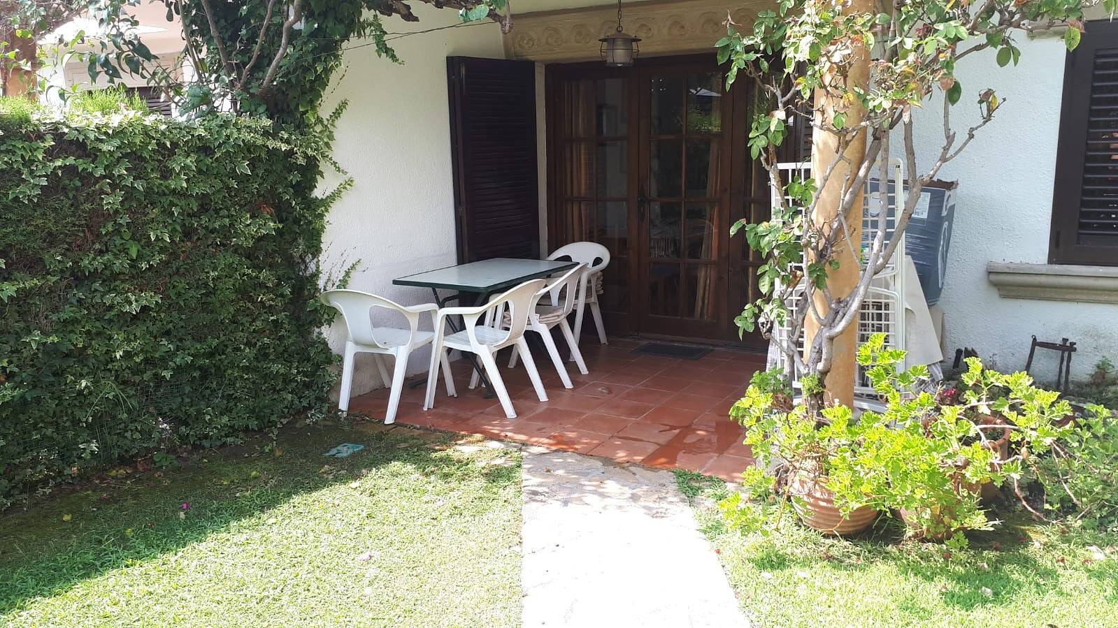 Ferienhaus 'Villa Consuelo' mit Gemeinschaftspool, privater Terrasse und eigenem Garten in Cambrils, Costa Dorada