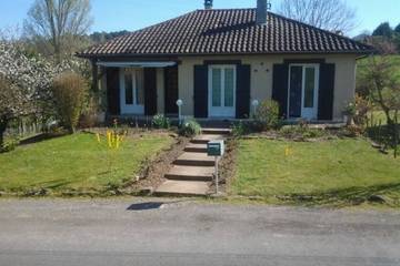 Gîte pour 4 personnes, avec jardin et vue à Blis-et-Born
