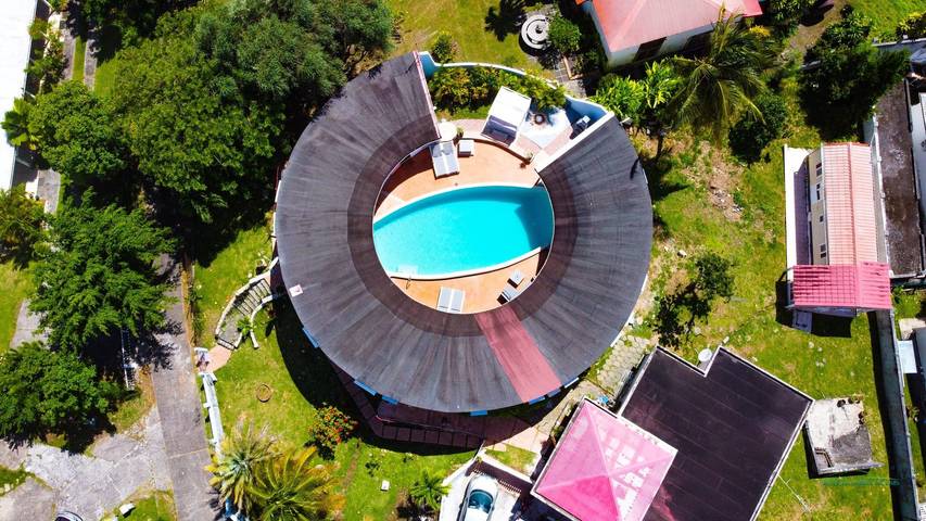 Villa pour 8 personnes, avec terrasse et jardin, animaux acceptés