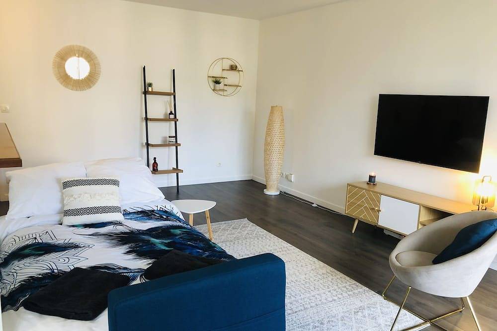 Entire apartment, 7 minutes Disney/Terrasse/Netflix/Parking in Magny-le-Hongre, Seine-et-Marne
