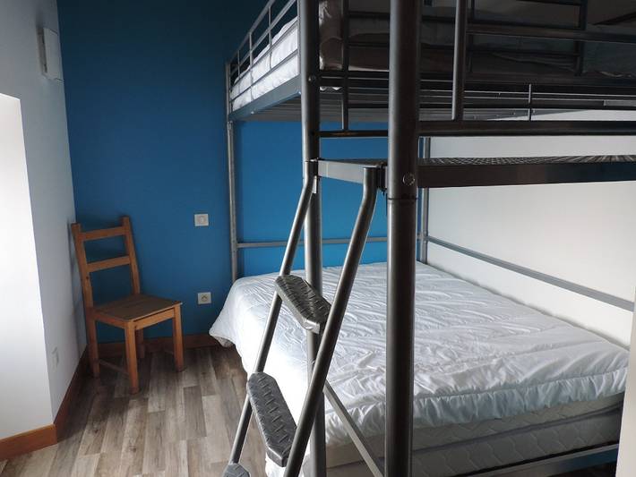 Gîte pour 6 personnes, avec jardin à Saint-Julien-Labrousse - 4