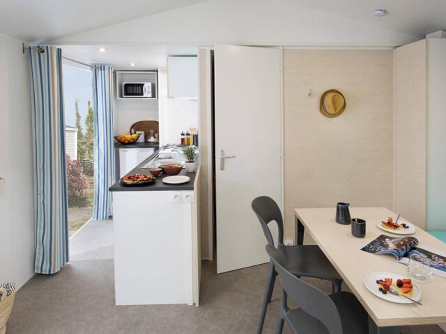 Camping Au Soleil d'Oc - Mobilhome 4 personnes - Cottage Grand Confort 2 chambres Tv - Lave vaisselle in Monceaux-sur-Dordogne, Région de Tulle