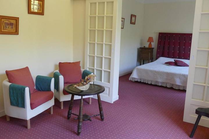 Chambre d’hôte pour 3 personnes, avec vue ainsi que jardin et terrasse