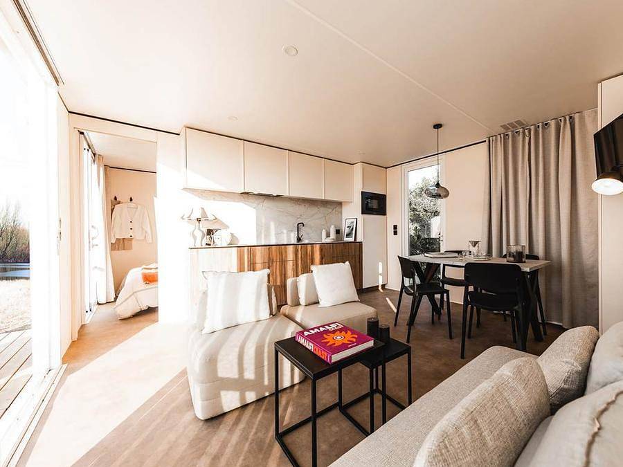 Camping Les Bois Flottés - Mobile home 4 persons - New Key-West 2026 4Pers. 2Ch. 2Sdb. in Salin-de-Giraud, Arles