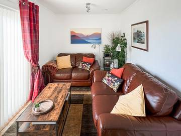 Log Cabin for 2 People in Highlands, Scotland, Photo 3