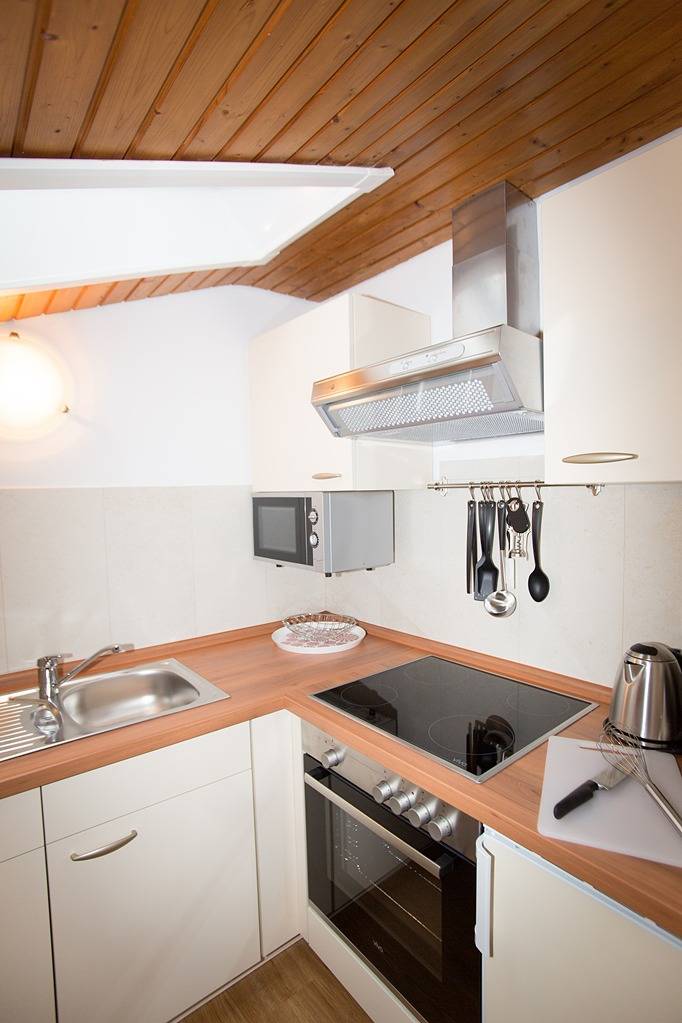 Ganze Ferienwohnung, Gästehaus Christine - Ferienwohnung Bergblick für bis zu 3 Personen, 46qm, Dachgeschoss in Übersee, Chiemsee