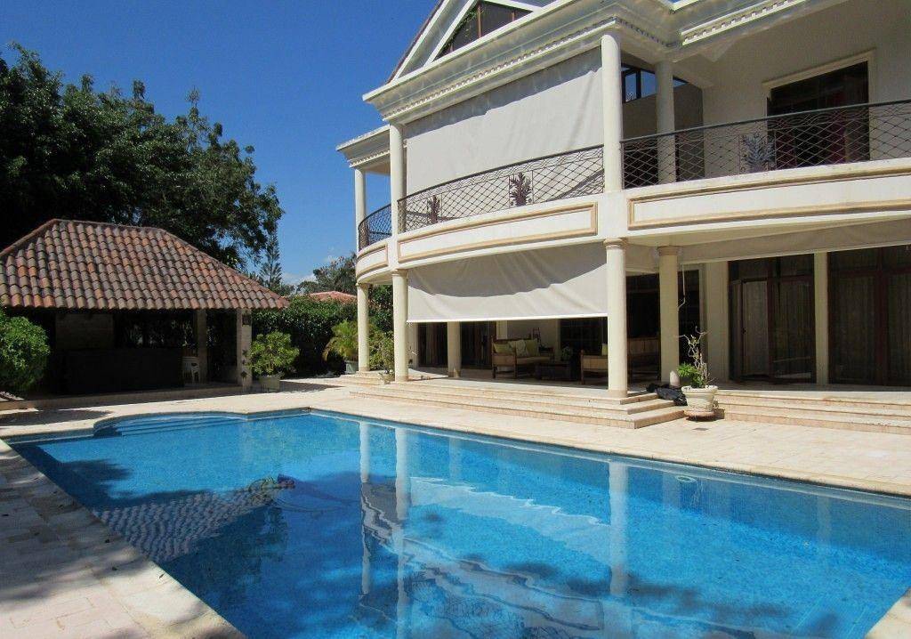 Holiday House in Juan Dolio with Private Parking in Juan Dolio, Guayacanes