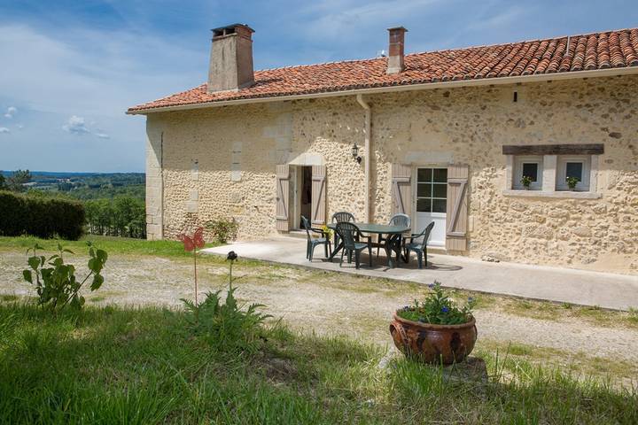 Gîte pour 11 personnes, avec jardin et terrasse - 1