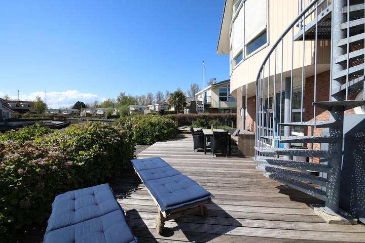 Villa für 6 Personen, mit Garten und Sauna sowie Seeblick und Ausblick in Workum - 3