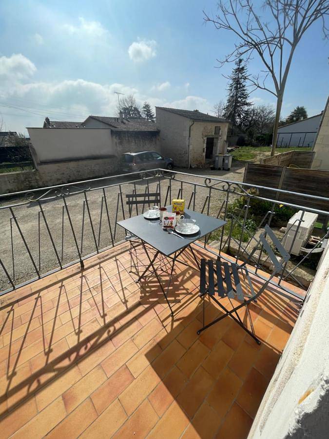 Gîte pour 7 personnes, avec terrasse à Chasseneuil-du-Poitou - 4