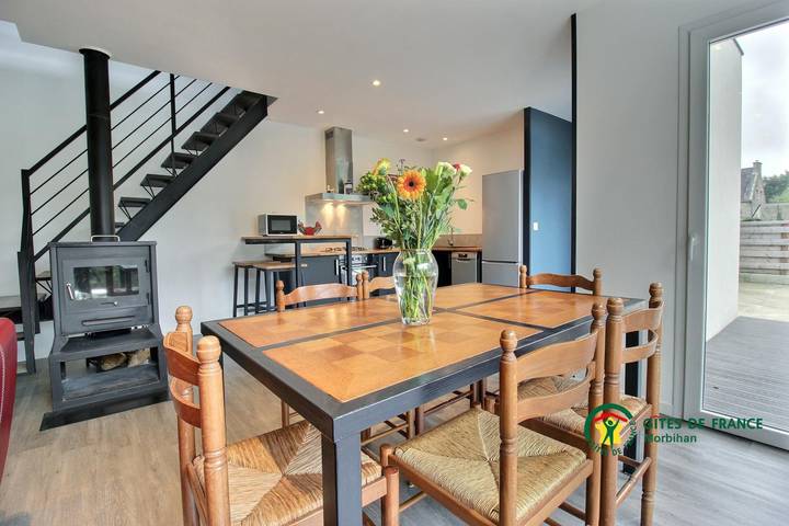 Gîte pour 6 personnes, avec terrasse à Plougoumelen - 2