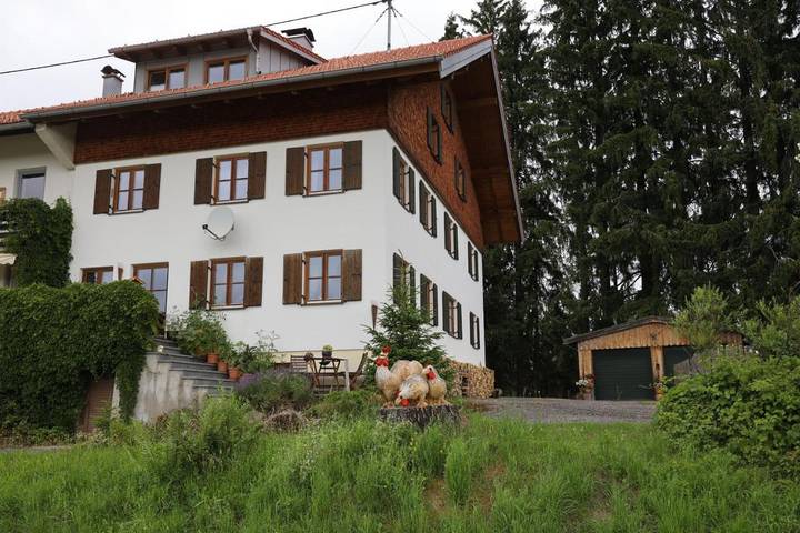 Ferienwohnung für 4 Personen, mit Terrasse und Garten sowie Ausblick in Weitnau - 2
