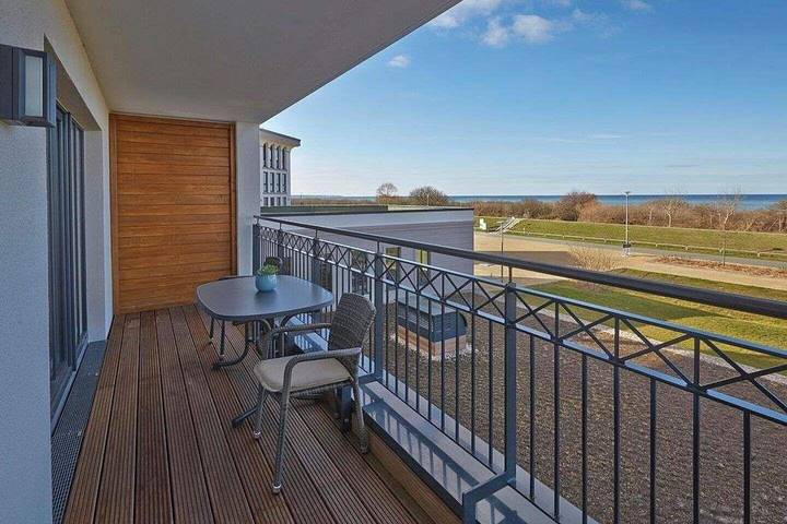 Ferienwohnung für 4 Personen, mit Sauna und Balkon in Börgerende-Rethwisch - 2