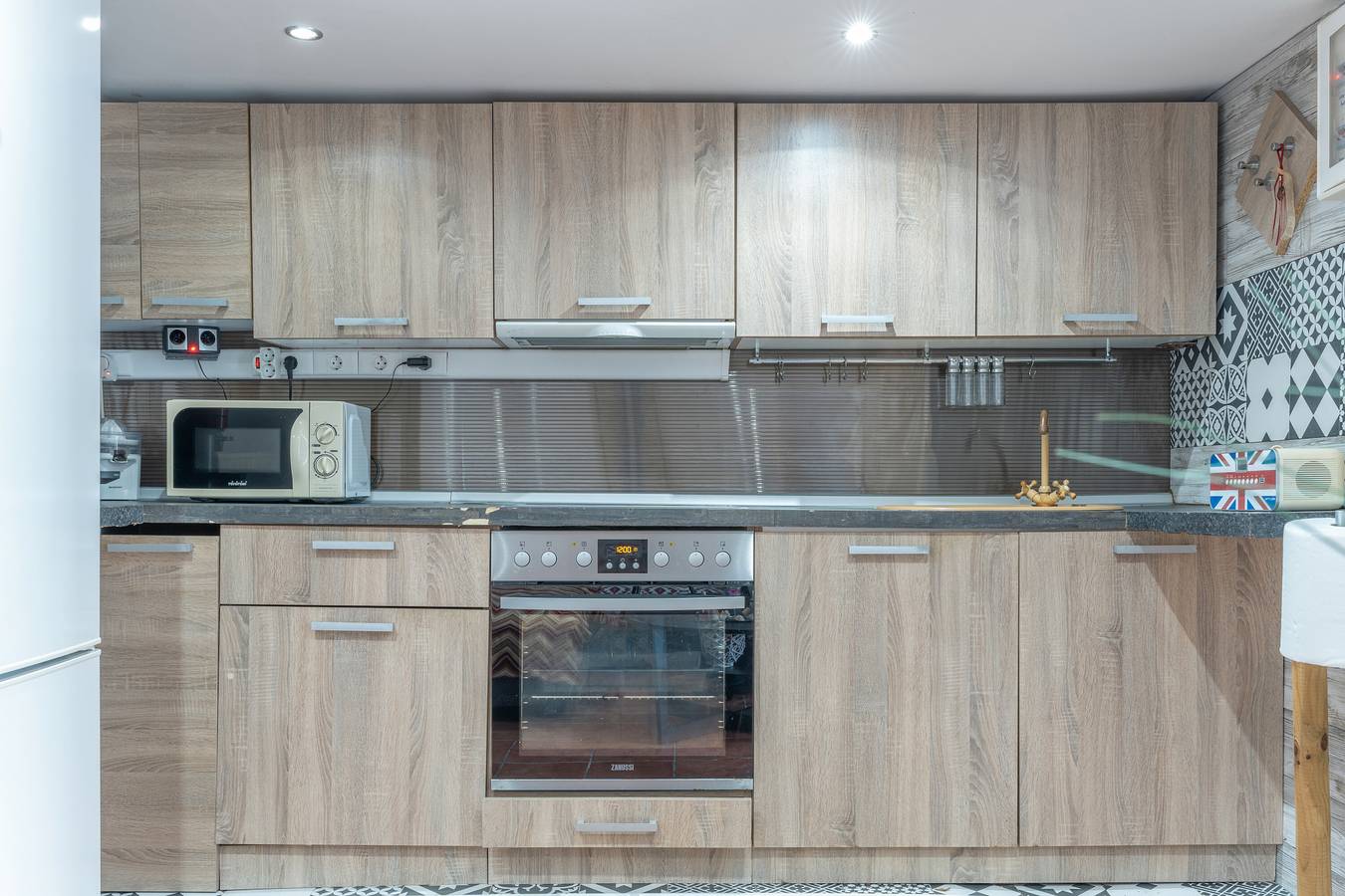 Ganze Wohnung, Ferienwohnung 'Gabriela' mit Balkon, Wi-Fi und Klimaanlage in Regionalbezirk Ostattika