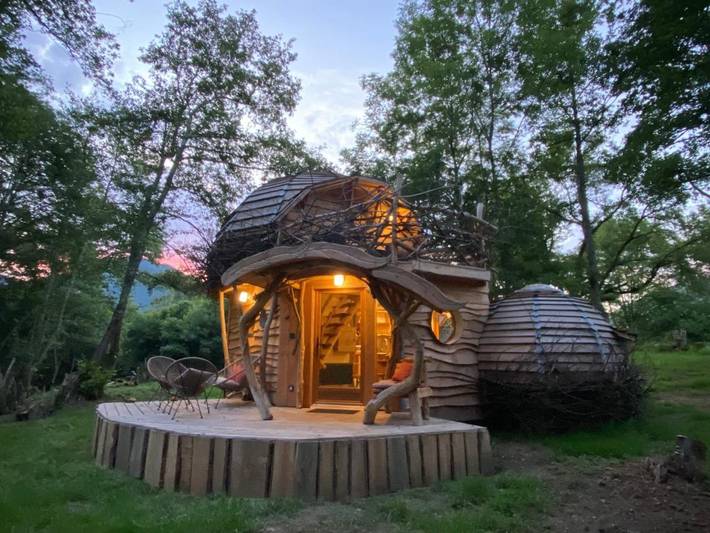 Club vacances pour 7 personnes, avec Balcon et Terrasse ainsi que Jardin et Vue dans les Pyrénées