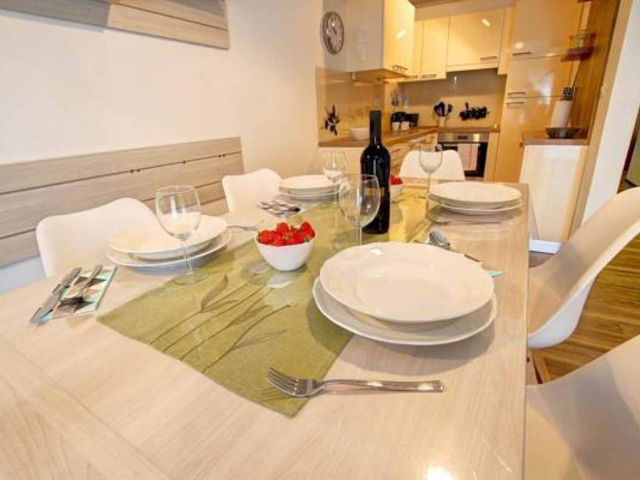 Appartamento intero, Stylish Retreat with Bbq and Modern Amenities near Terme - Three Bedroom Apartment in Rann (disambigua), Lower Styria