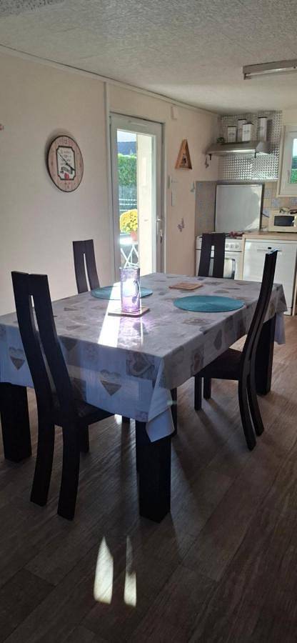 Location de vacances pour 4 personnes, avec piscine et jardin à Villemoirieu - 3