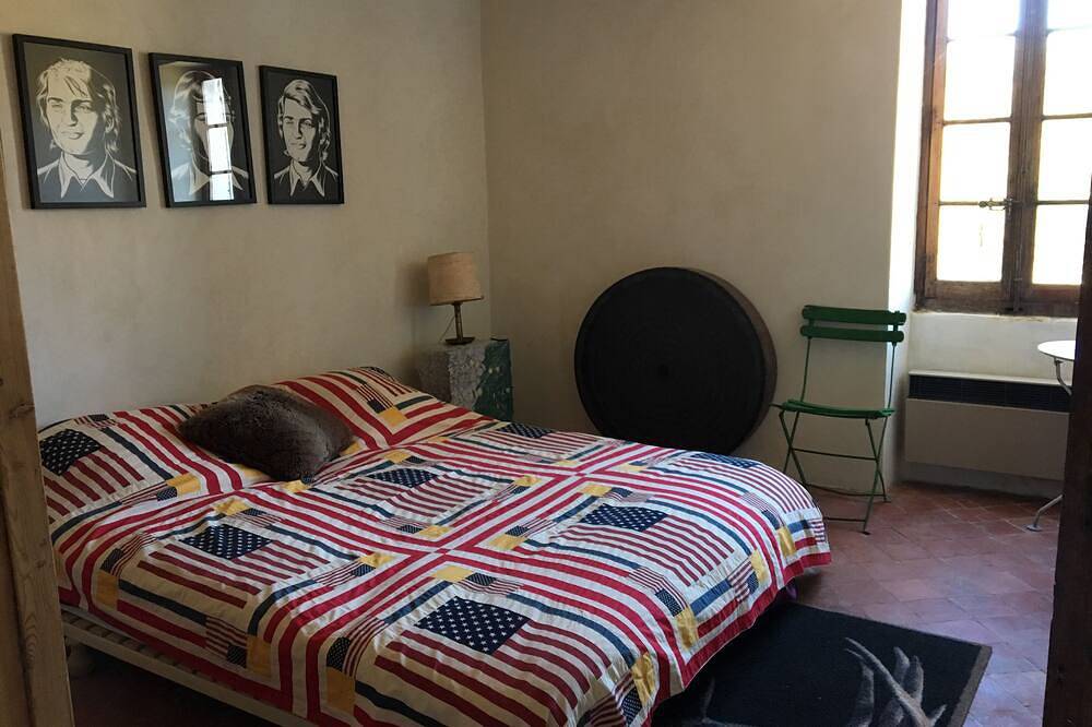 Echtes altes provenzall Steinhaus mit herrlichem Blick auf der Luberon in Reillanne, Regionaler Naturpark Luberon