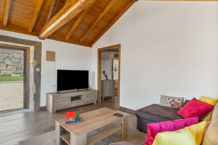 Ferienhaus 'Casa das Regadas - Ponte de Lima' mit Bergblick, WLAN und Klimaanlage in Calheiros, Viana do Castelo Distrikt