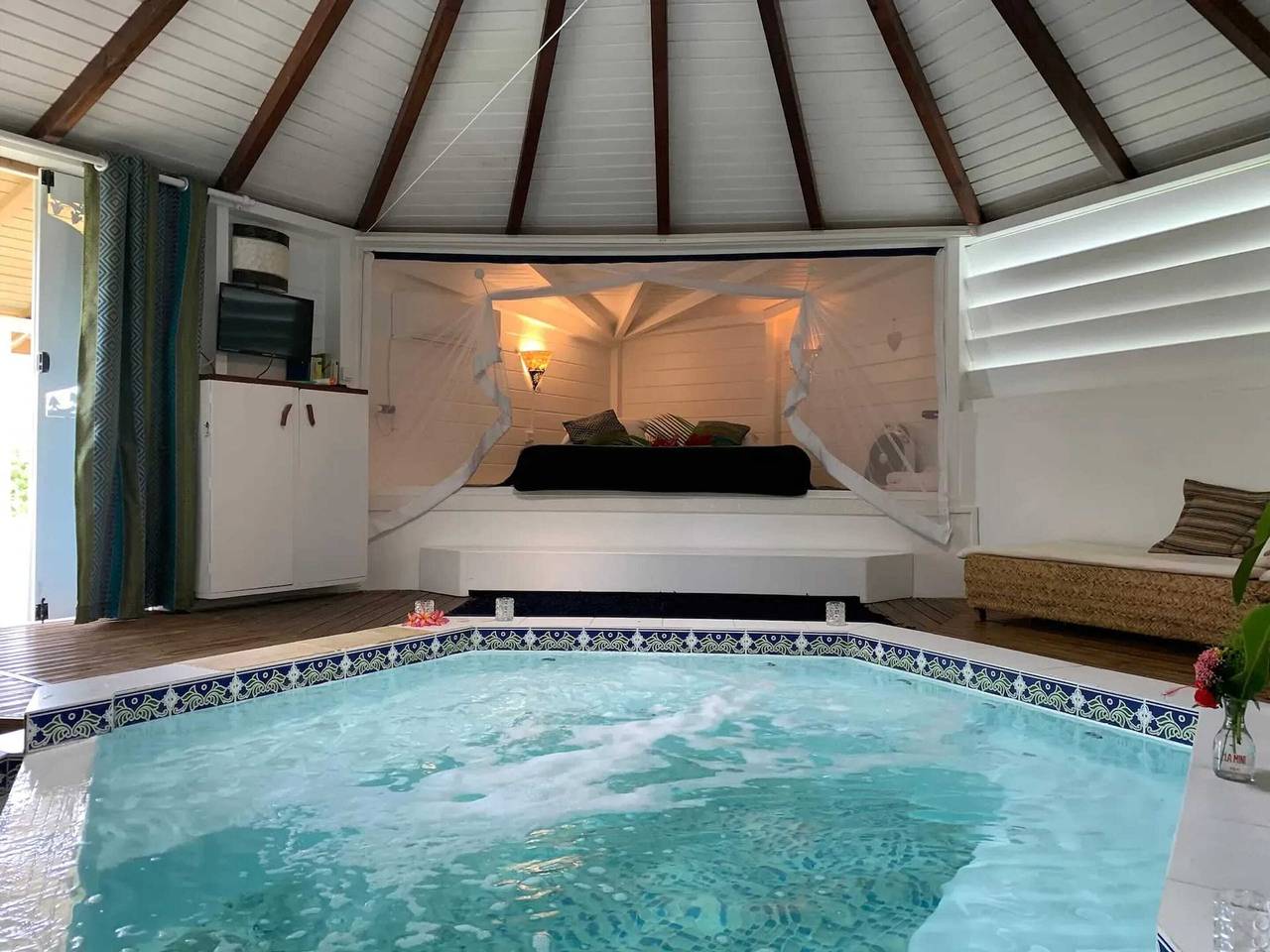 Chalet encantador con spa en Grand Bourg 25 m² in Antillas francesas