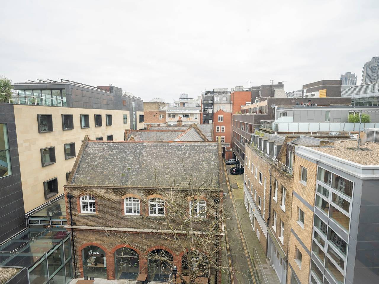 Ganze Wohnung, Bright Spacious Flat in Central London | Sleeps 6 - Pass the Keys in Islington, London