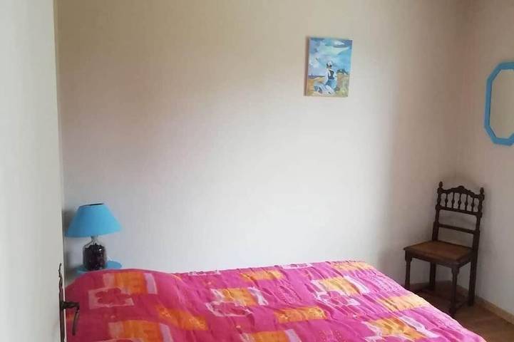 Location de vacances pour 9 personnes, avec terrasse et jardin à Mervent - 3