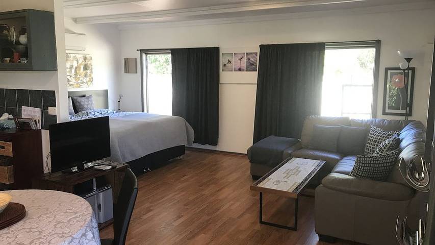 Holiday home for 2 people, with garden and terrace, with pets in Lancelin