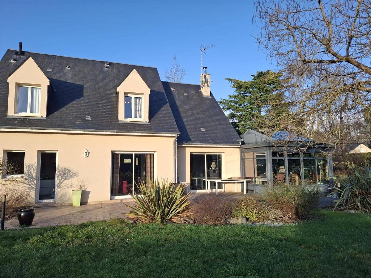 Double Room in Changé, Sarthe