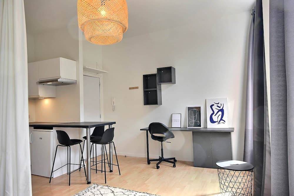Apartamento entero, Le Joli Studio - Bonito y práctico estudio justo en el cent in Lieja, Liège region