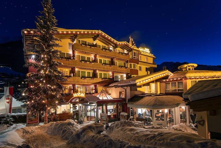 Appart’hôtel pour 3 personnes, avec piscine ainsi que jardin et sauna, adapté aux familles